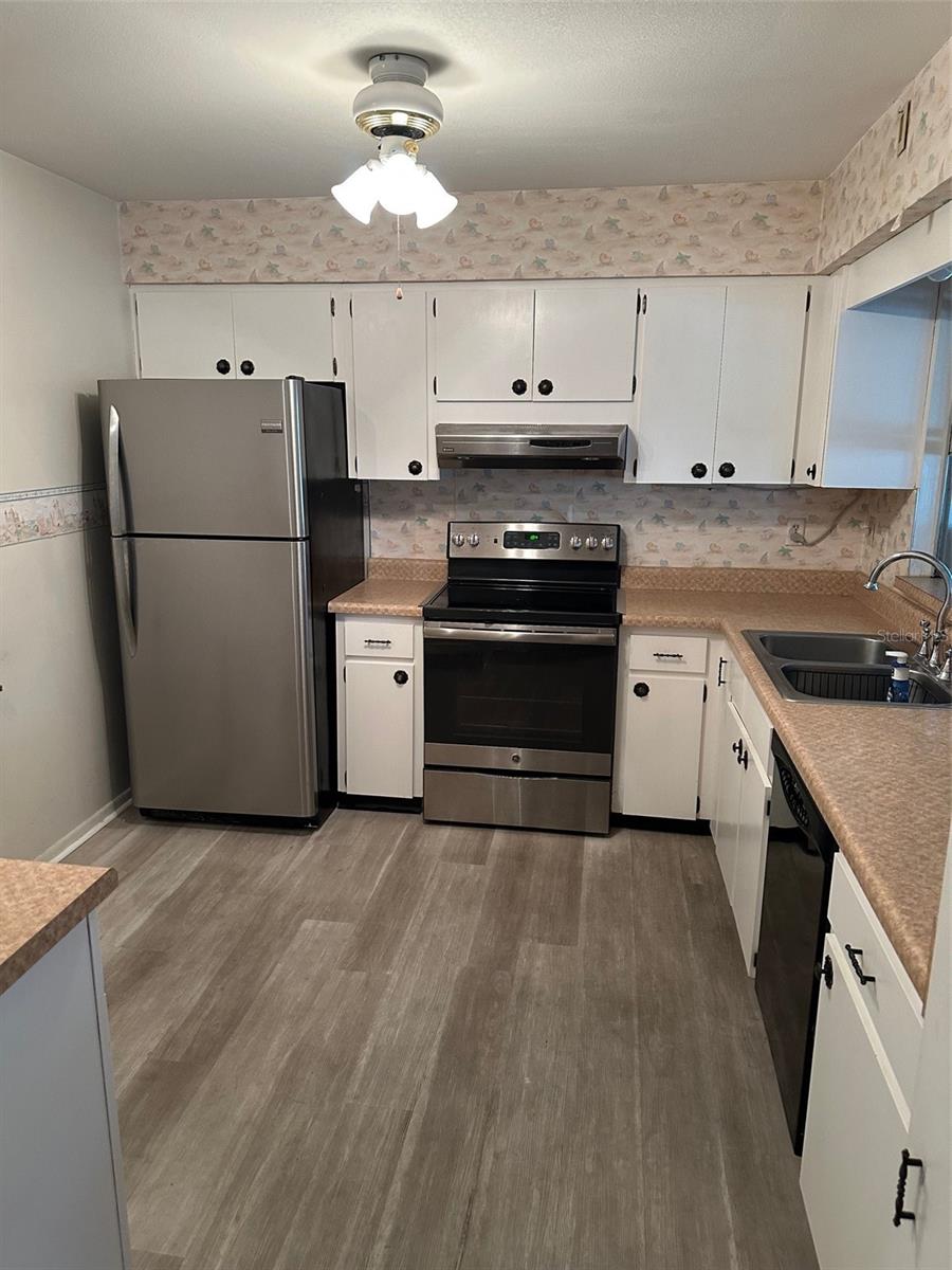 Image 29 of 31 For 200 Portree Drive