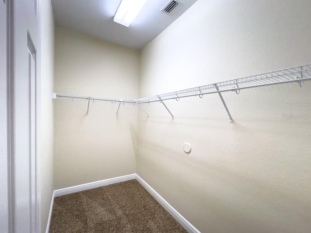 Image 12 of 24 For 16127 Churchview Drive S