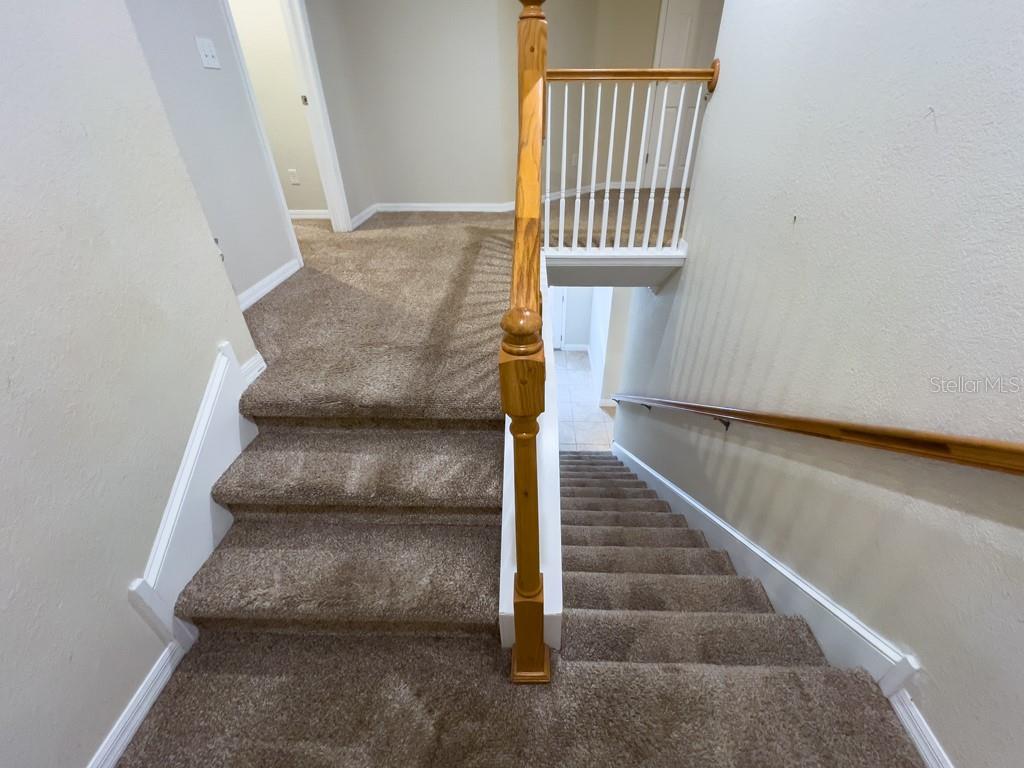 Image 14 of 24 For 16127 Churchview Drive S