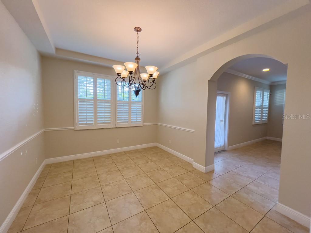 Image 7 of 24 For 16127 Churchview Drive S