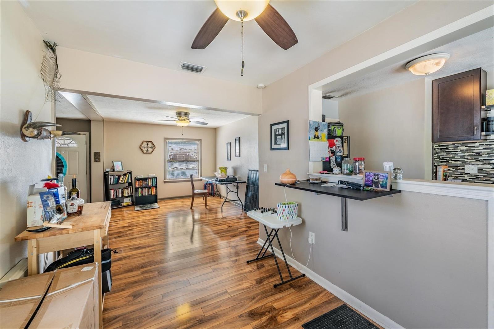 Listing photo id 6 for 1025 Berry Avenue