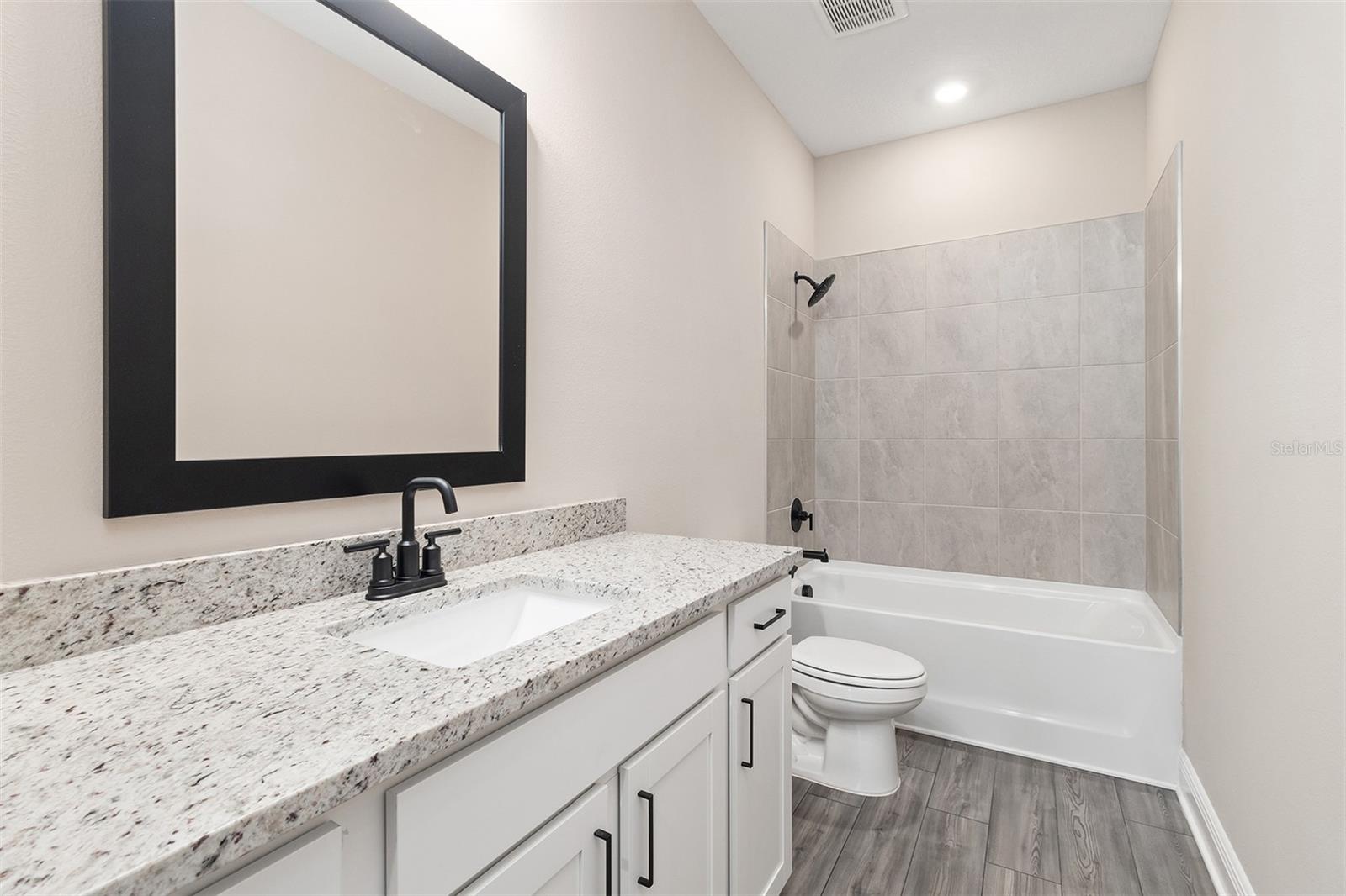 Image 7 of 7 For 7712 Somersworth Drive