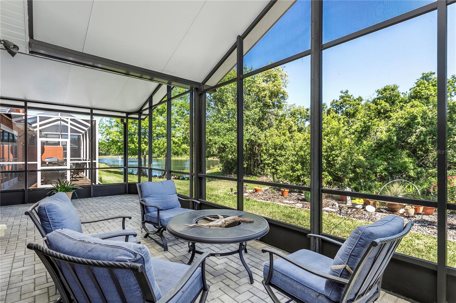 Image 18 of 31 For 8116 Sanguinelli Road
