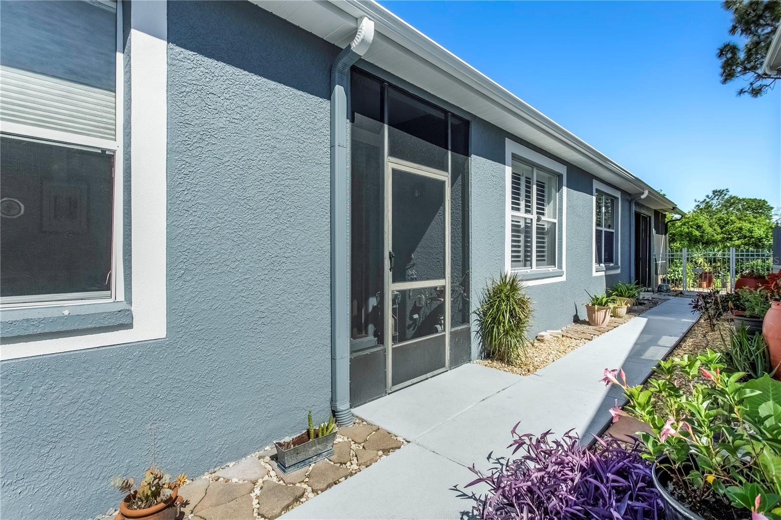 Image 4 of 31 For 8116 Sanguinelli Road
