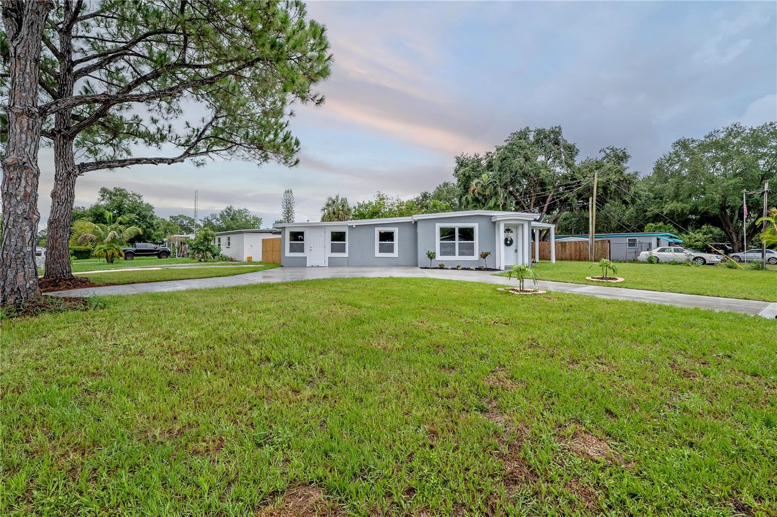 Image 35 of 48 For 8392 95th Terrace