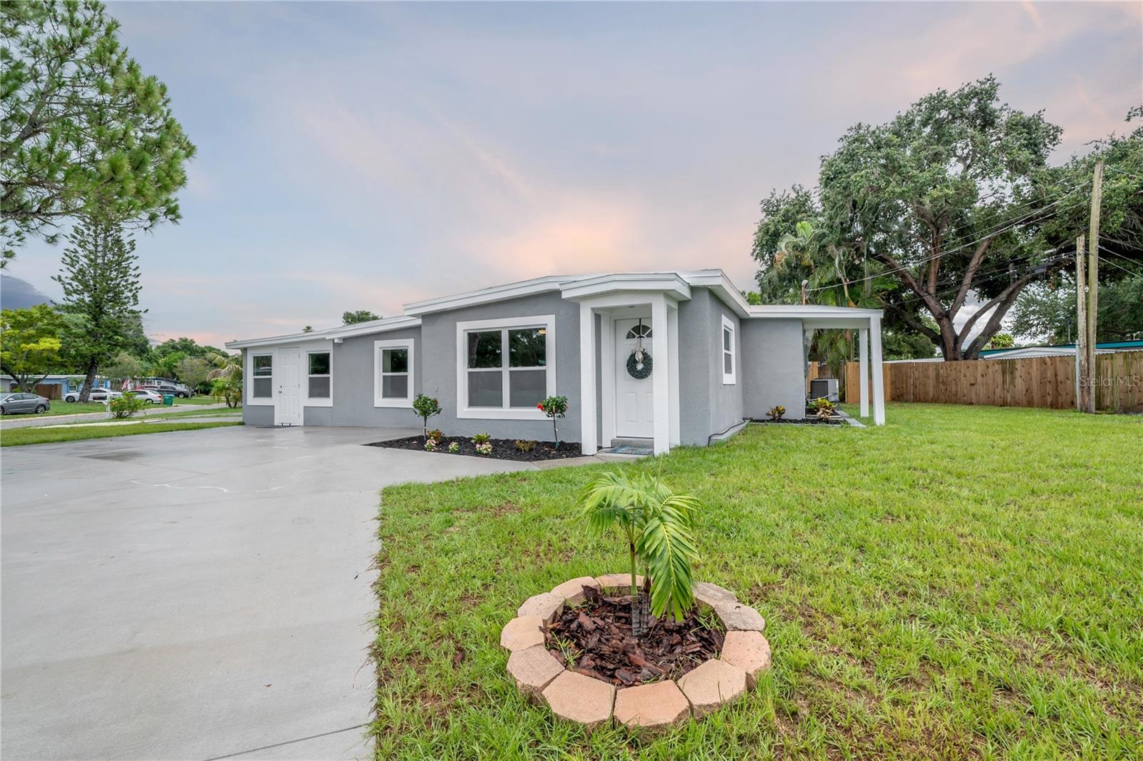 Image 37 of 48 For 8392 95th Terrace