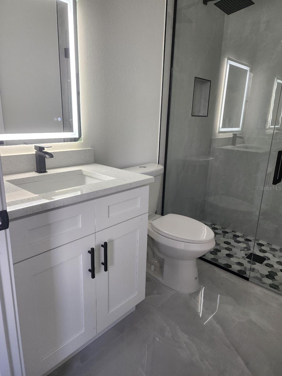 Image 10 of 25 For 3303 13th Street W