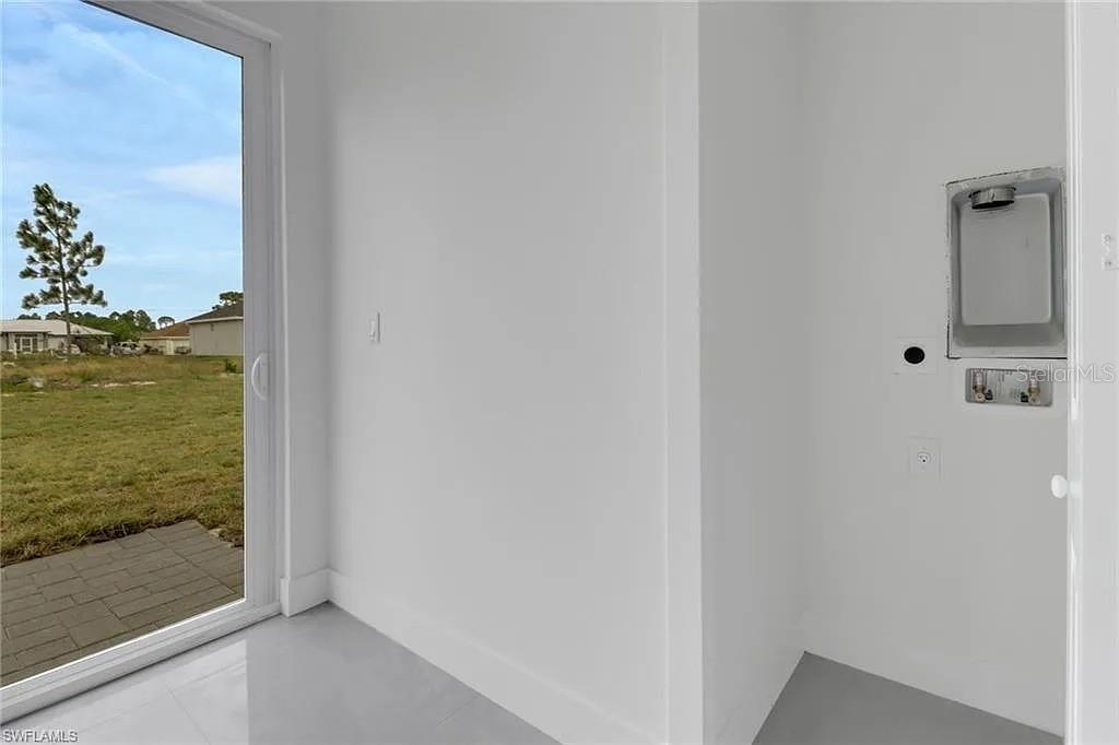 Image 12 of 25 For 3303 13th Street W