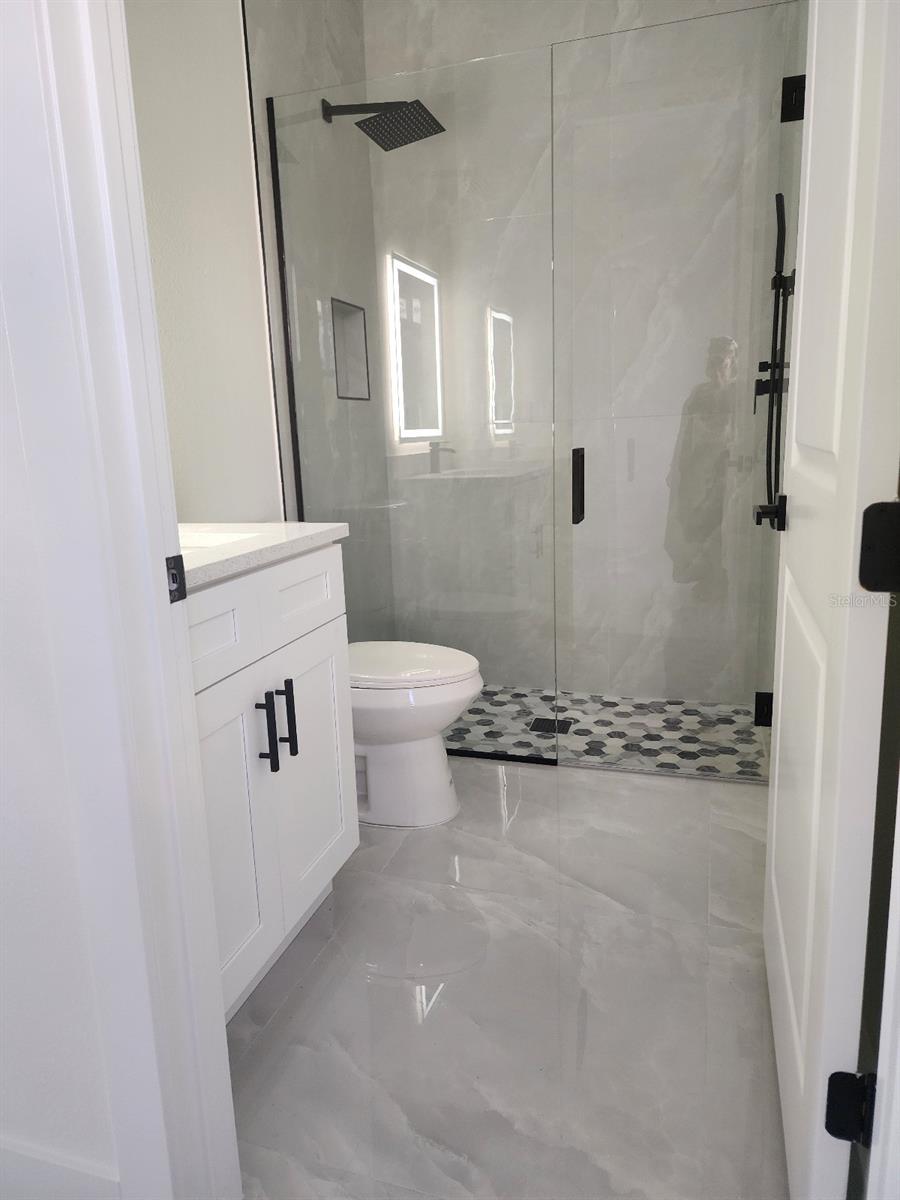 Image 8 of 25 For 3303 13th Street W