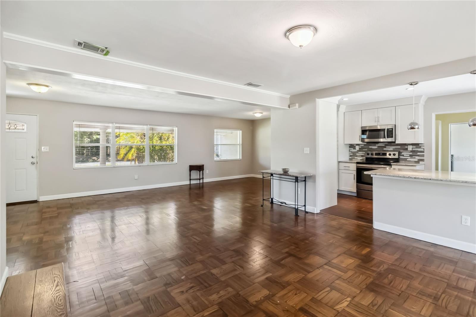 Image 11 of 40 For 4012 Shorecrest Drive