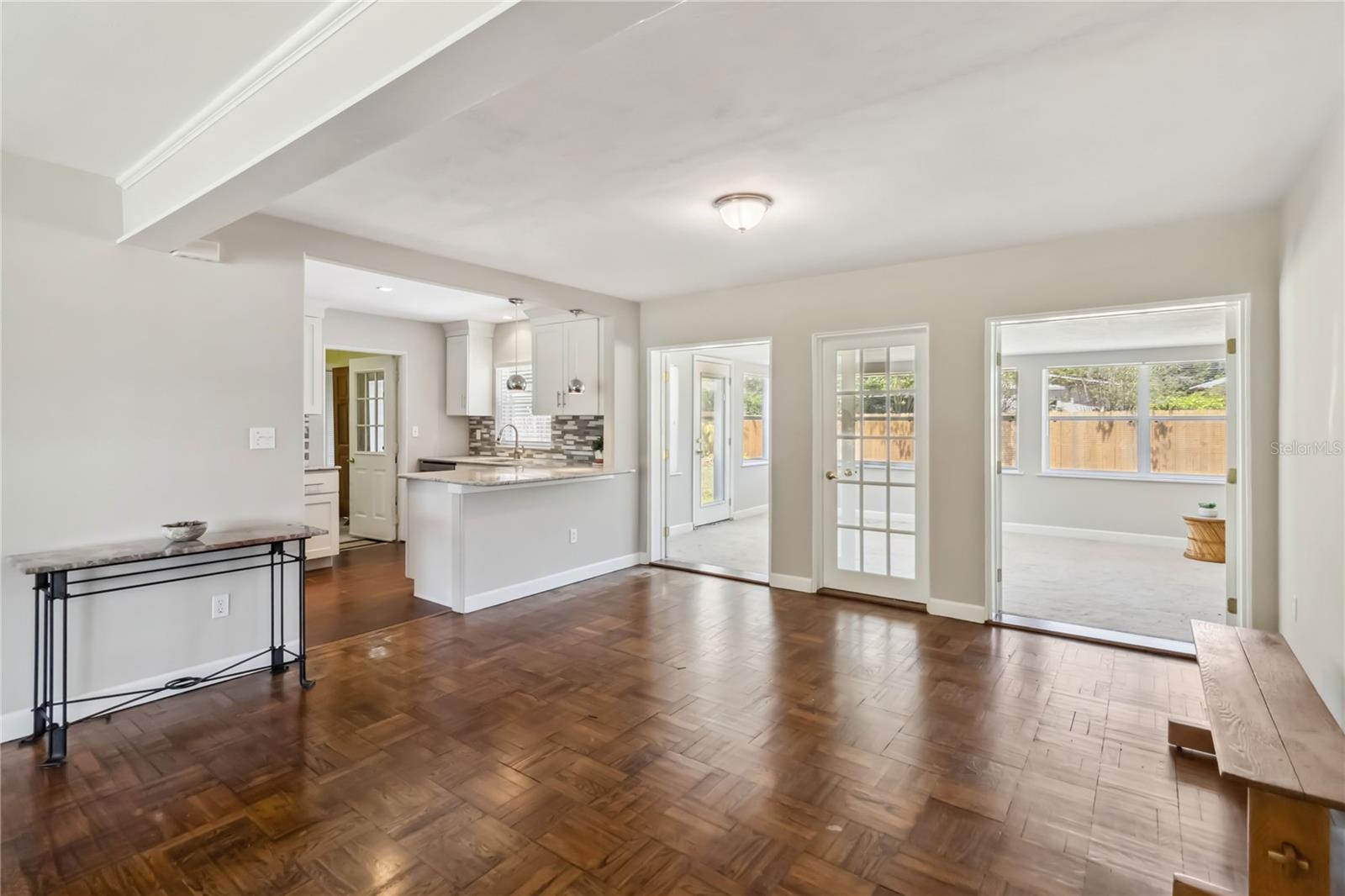 Image 13 of 40 For 4012 Shorecrest Drive