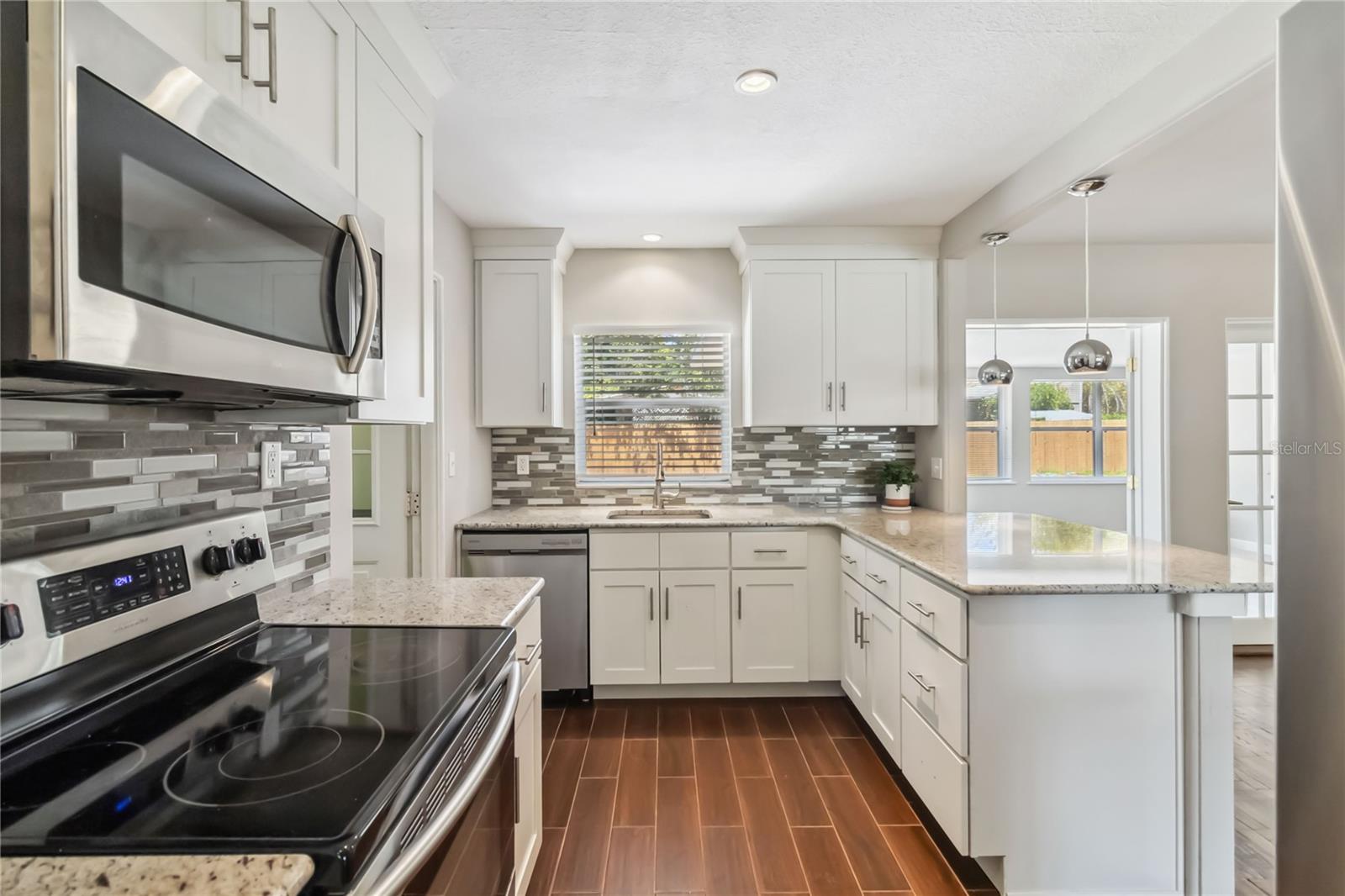 Image 2 of 40 For 4012 Shorecrest Drive