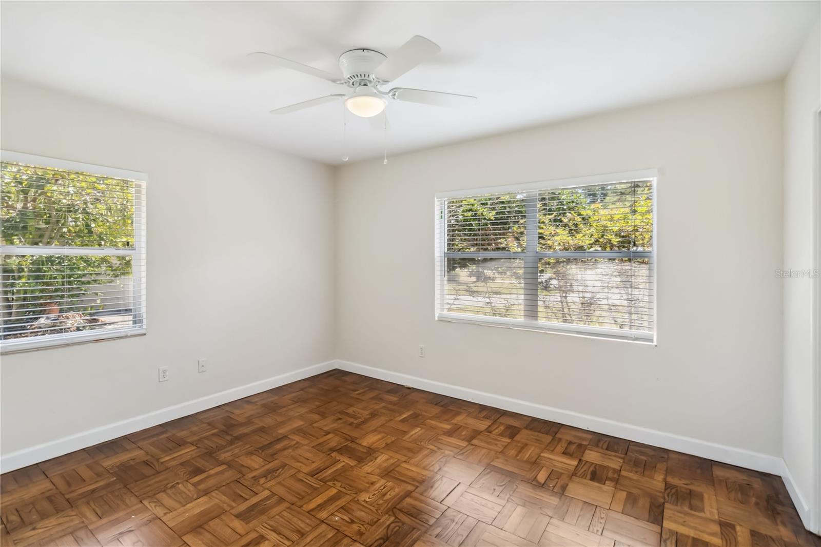 Image 22 of 40 For 4012 Shorecrest Drive