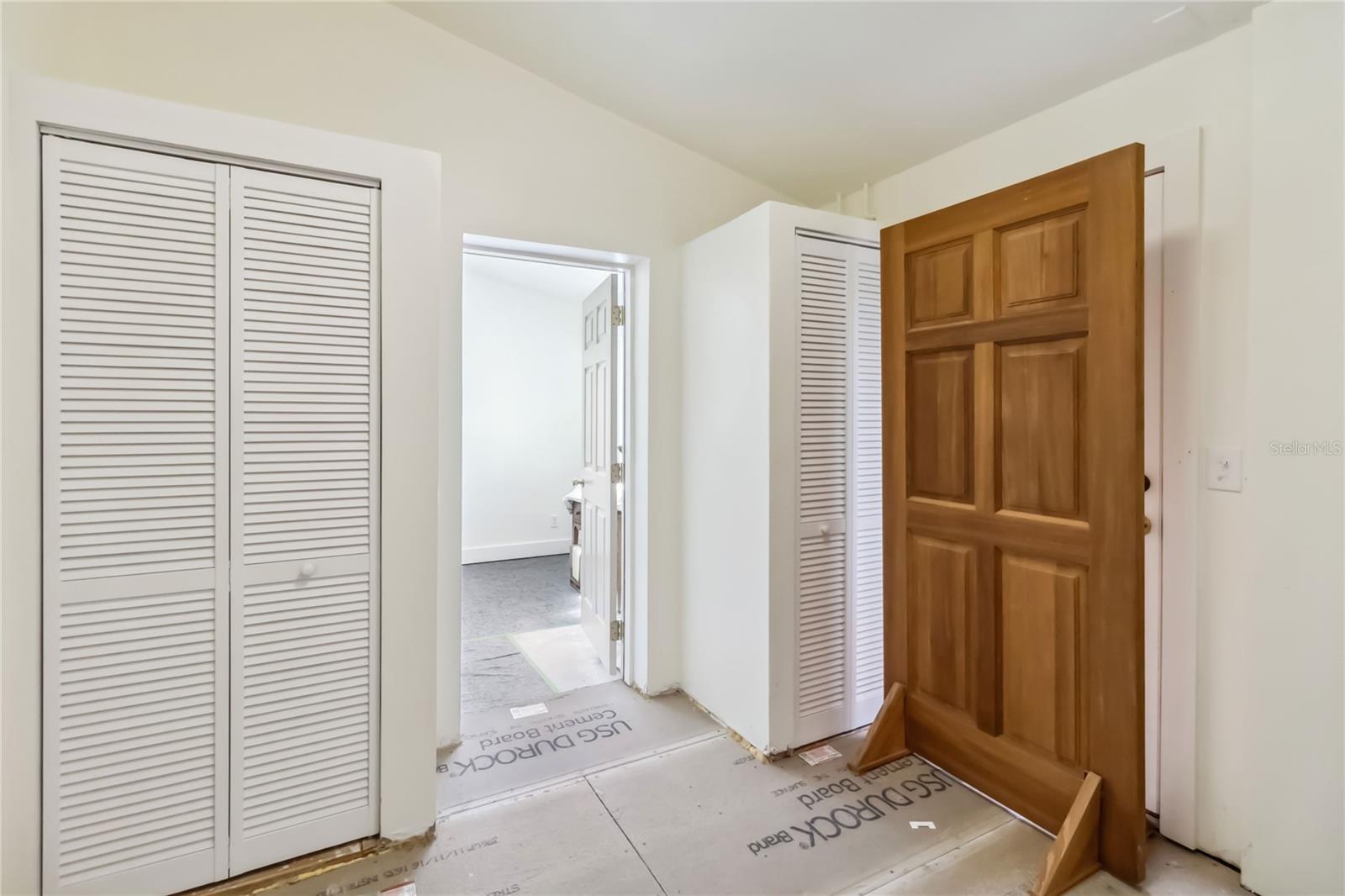 Image 29 of 40 For 4012 Shorecrest Drive