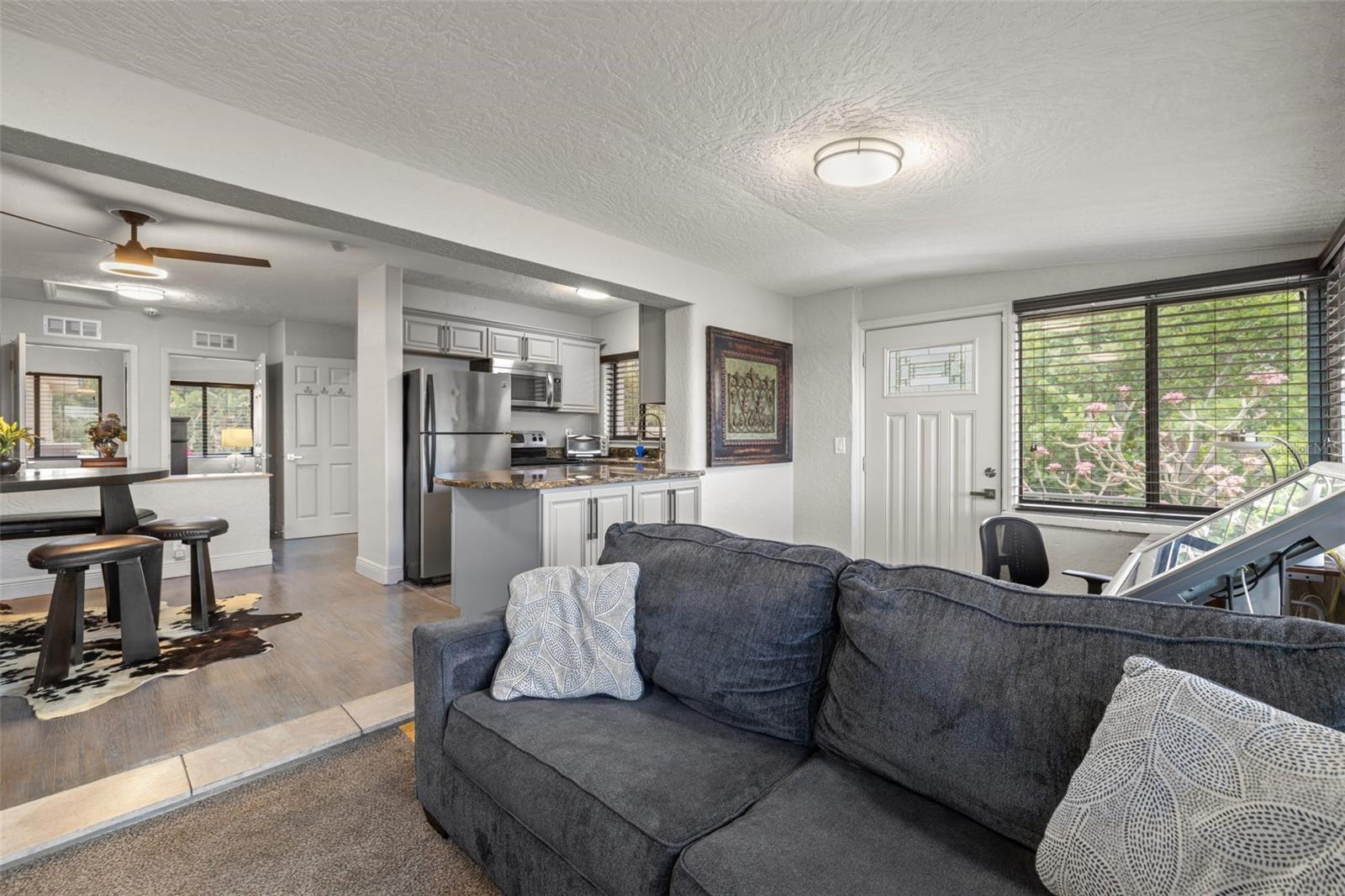 Image 38 of 46 For 2785 Bayside Drive S