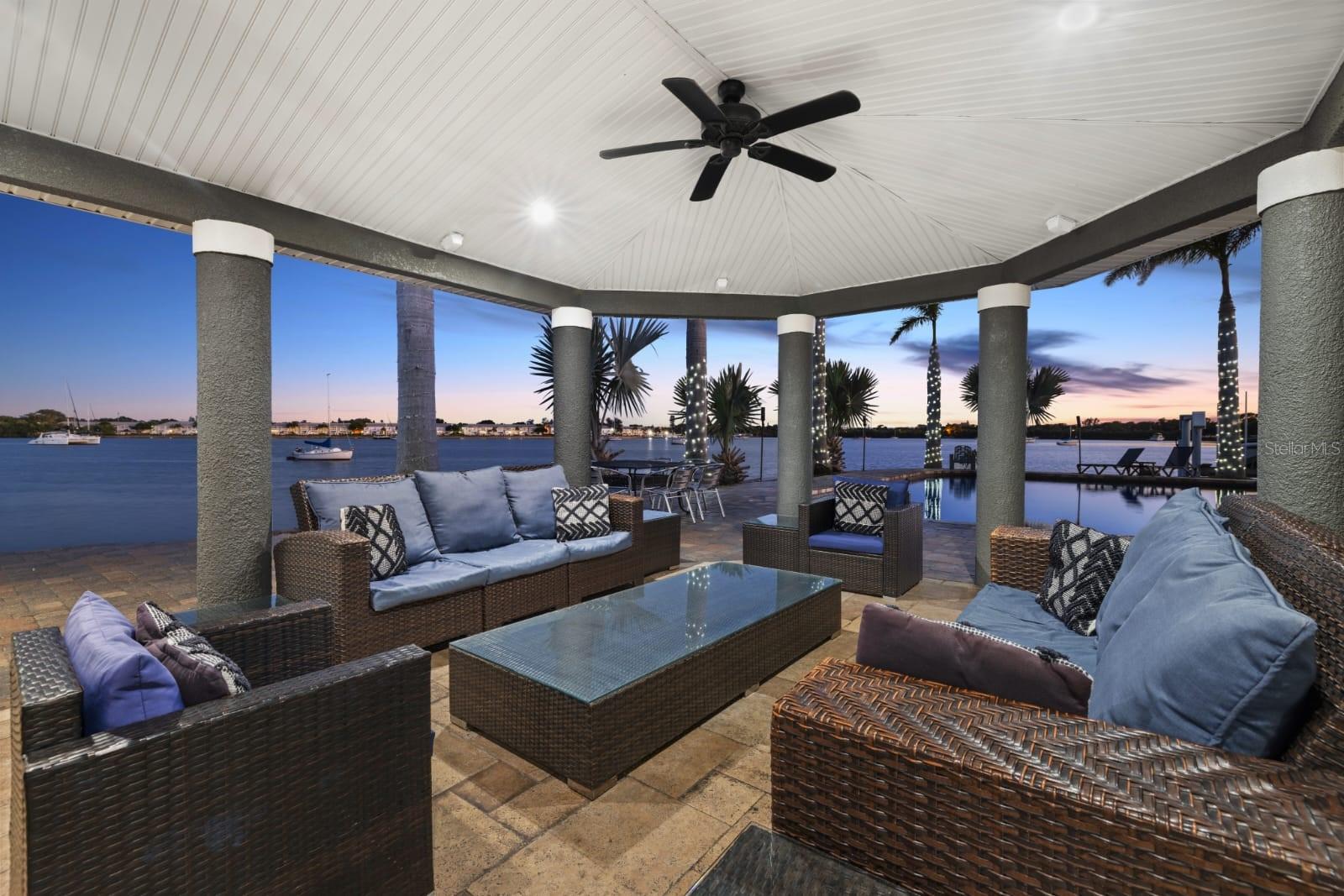 Image 6 of 46 For 2785 Bayside Drive S