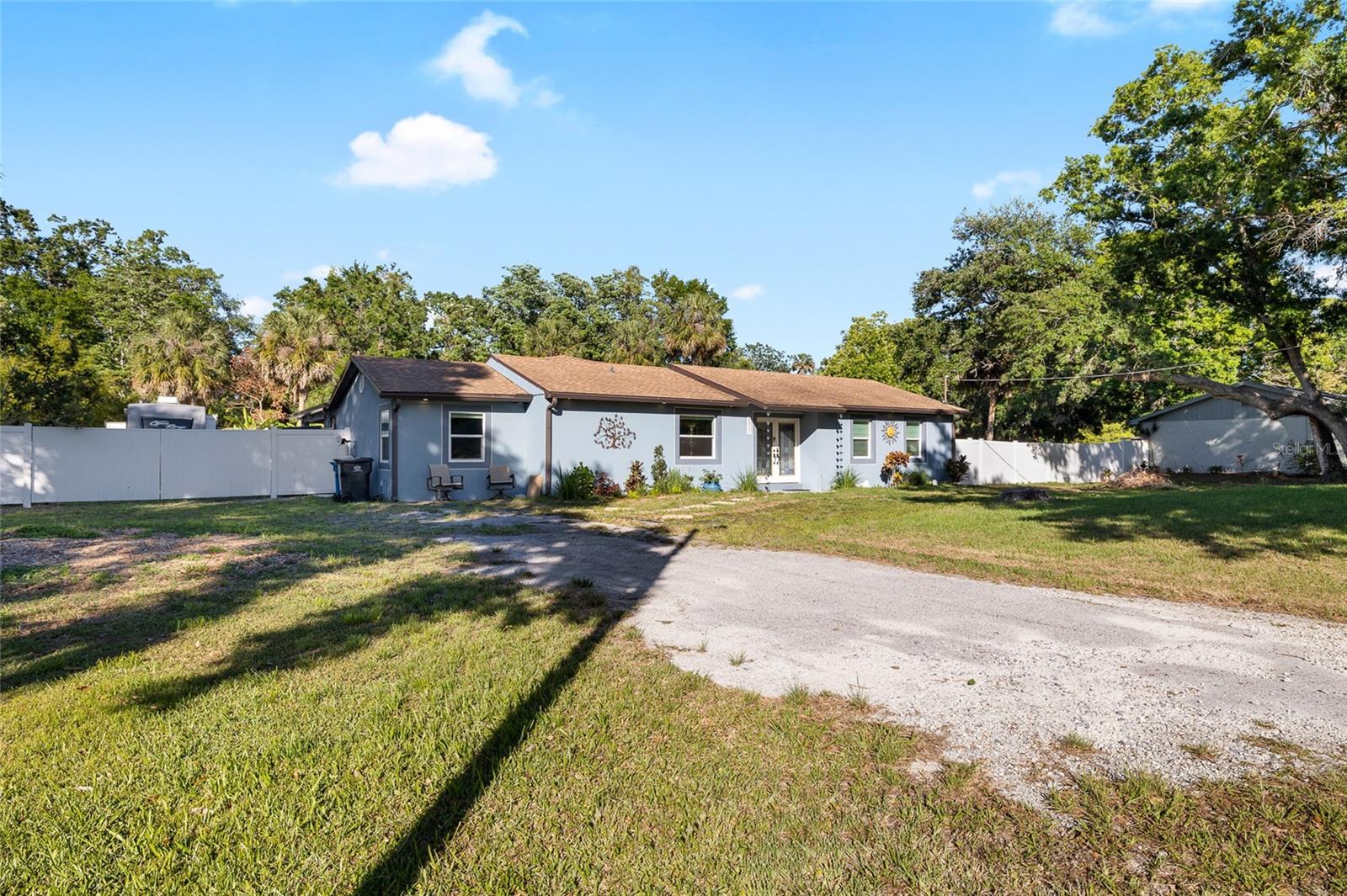 Image 4 of 51 For 6907 Creek Drive