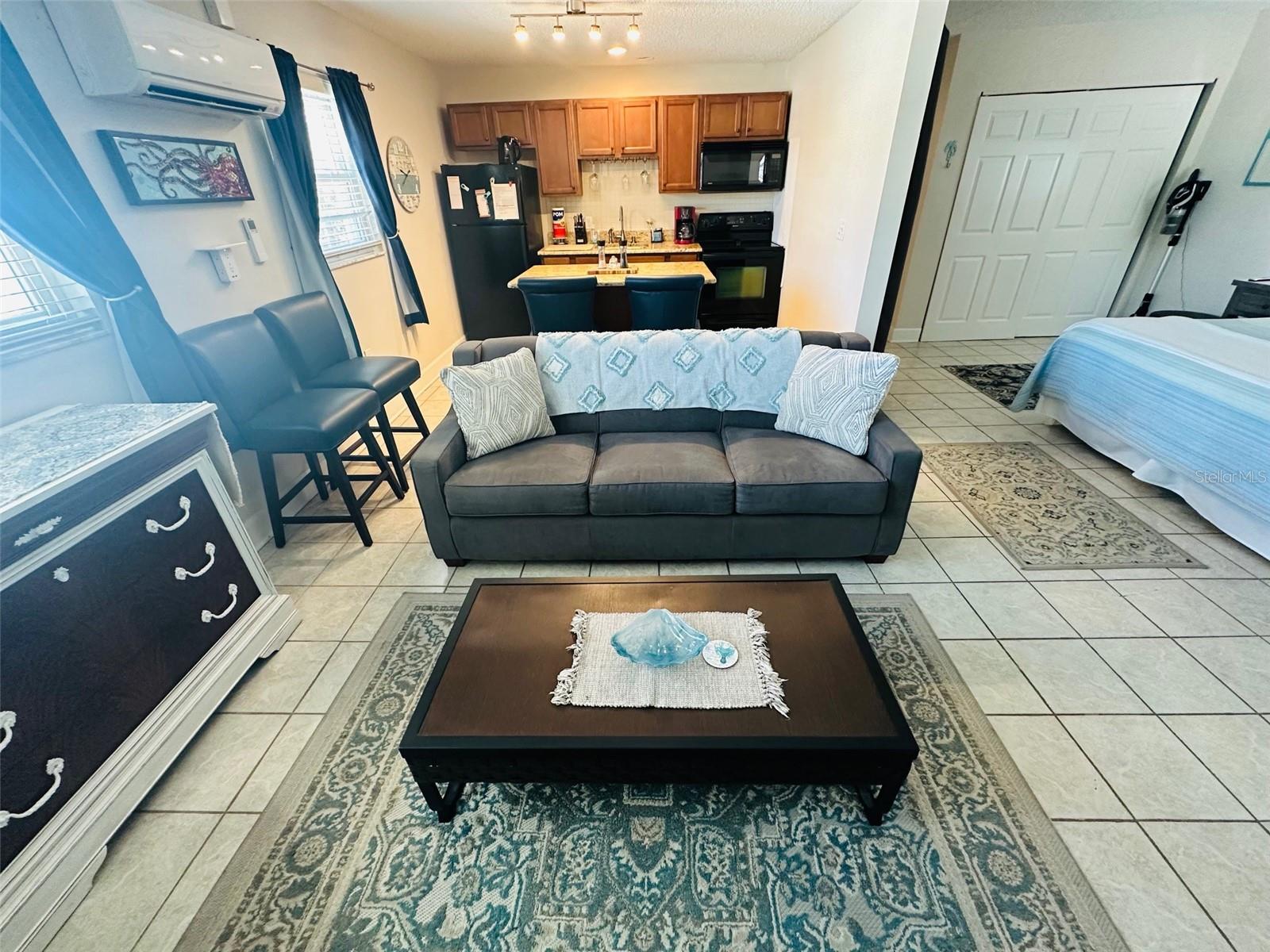 Listing photo id 14 for 709 Gulf Way 28