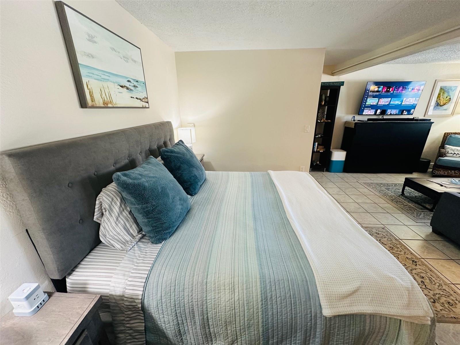 Listing photo id 31 for 709 Gulf Way 28