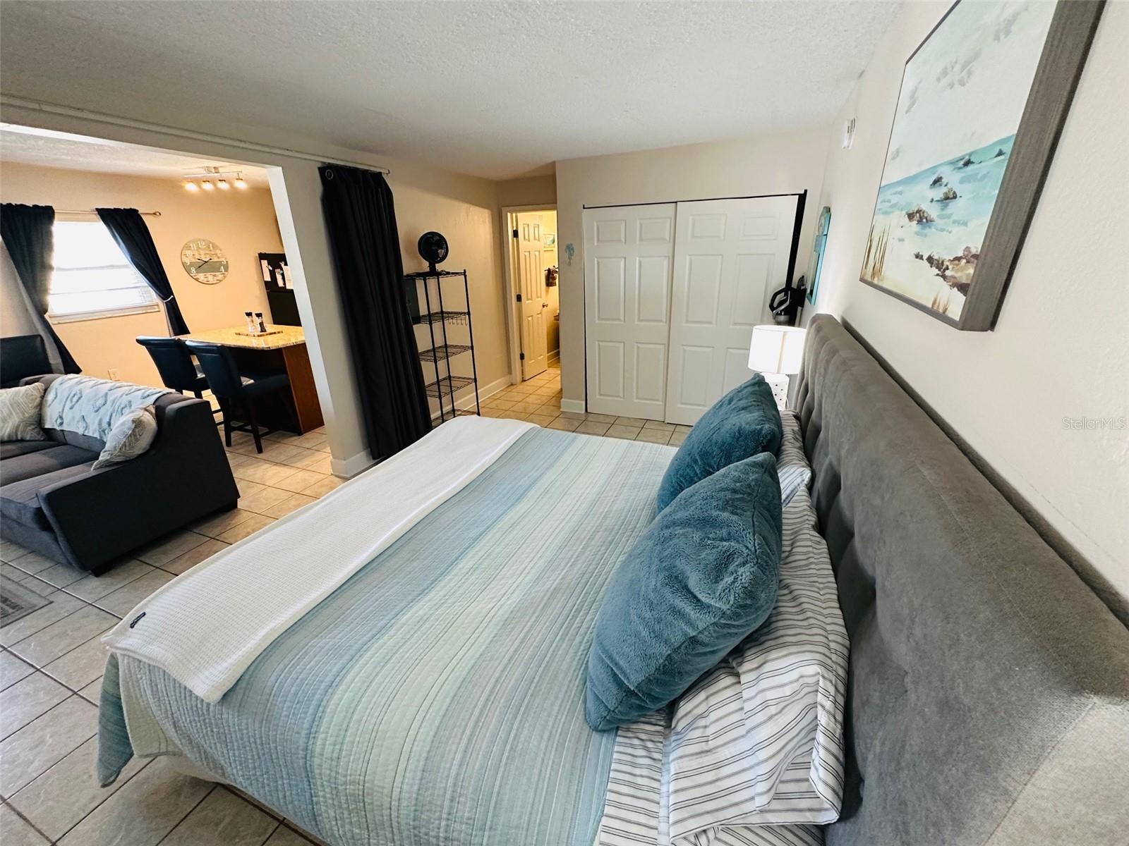 Listing photo id 35 for 709 Gulf Way 28