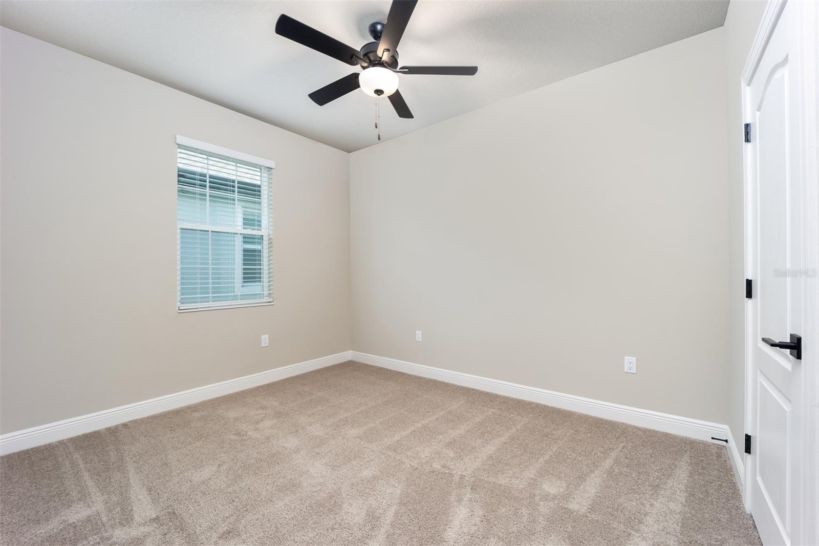 Image 6 of 7 For 7672 Somersworth Drive