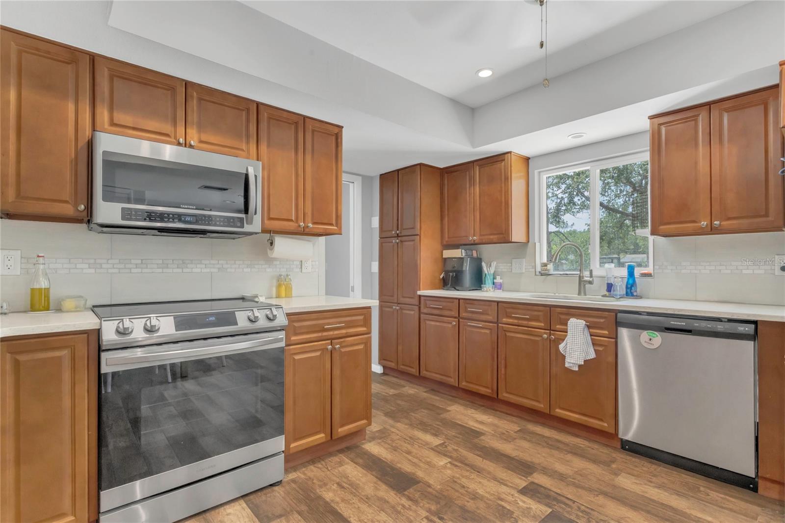 Image 11 of 45 For 16528 Oley Ridge Court