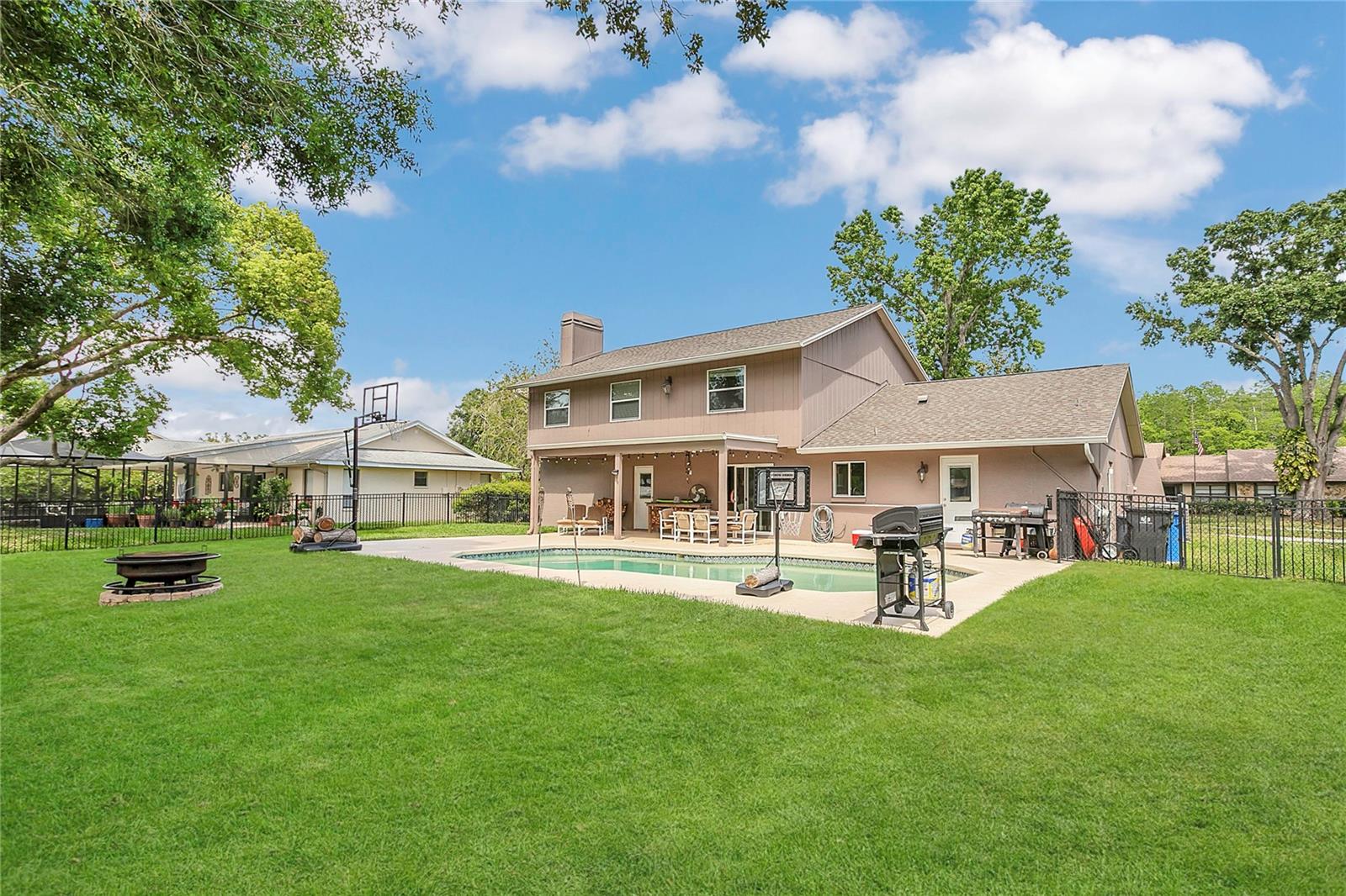 Image 26 of 45 For 16528 Oley Ridge Court