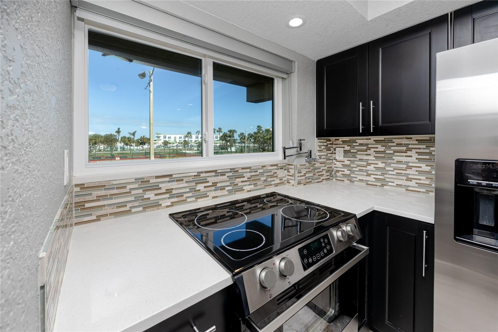 Image 10 of 35 For 363 Pinellas Bayway S 33