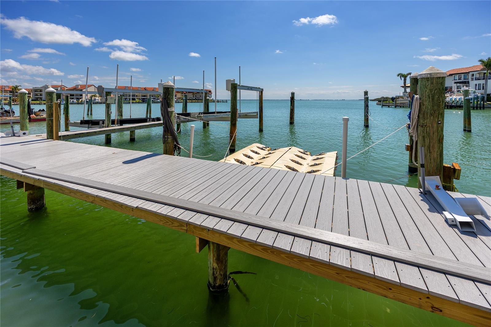 Image 30 of 35 For 363 Pinellas Bayway S 33