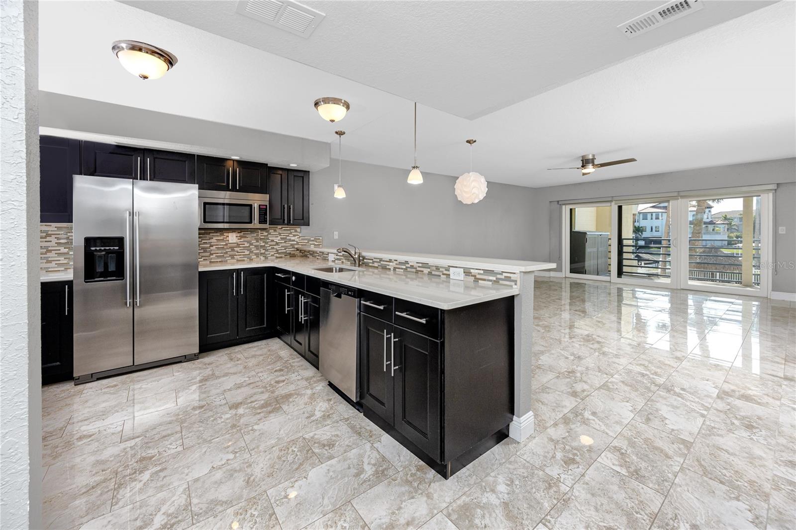 Image 7 of 35 For 363 Pinellas Bayway S 33