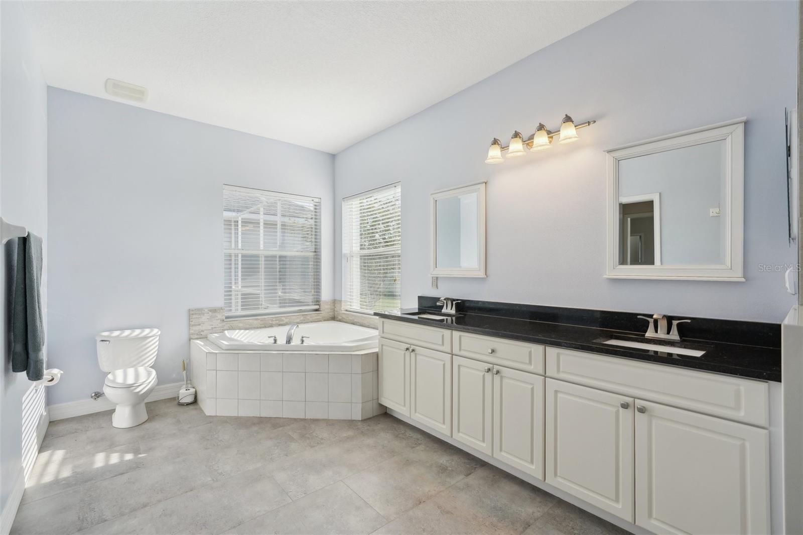 Image 12 of 31 For 6518 Paw Place