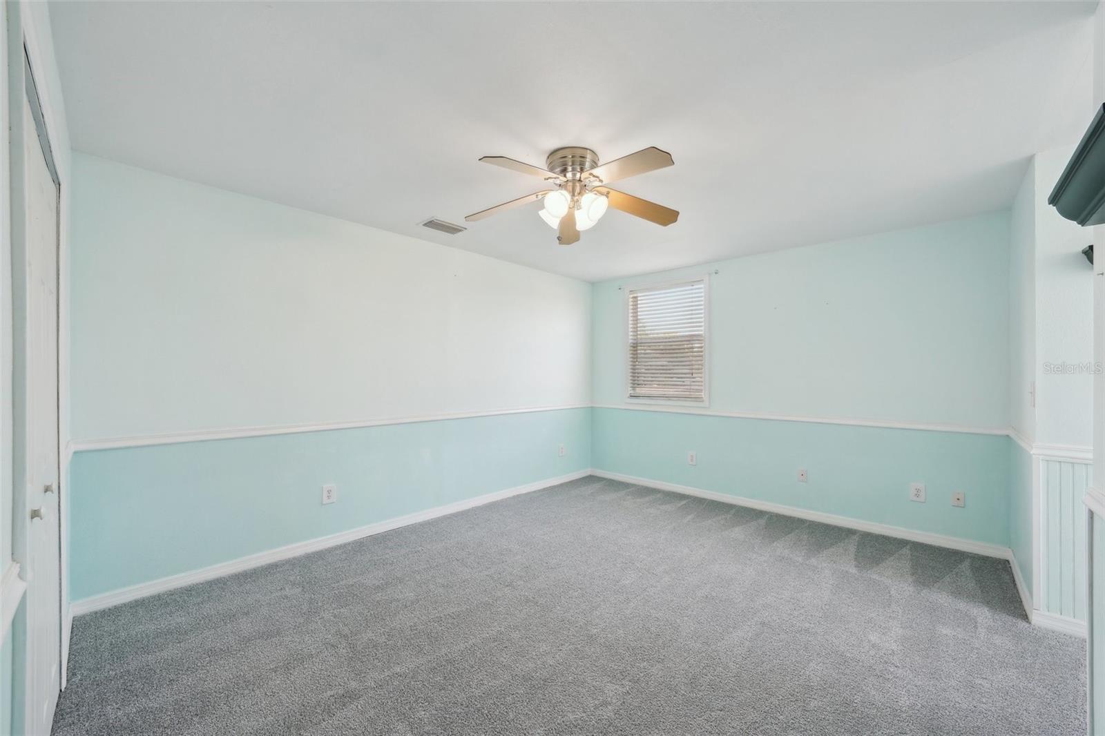 Image 26 of 31 For 6518 Paw Place