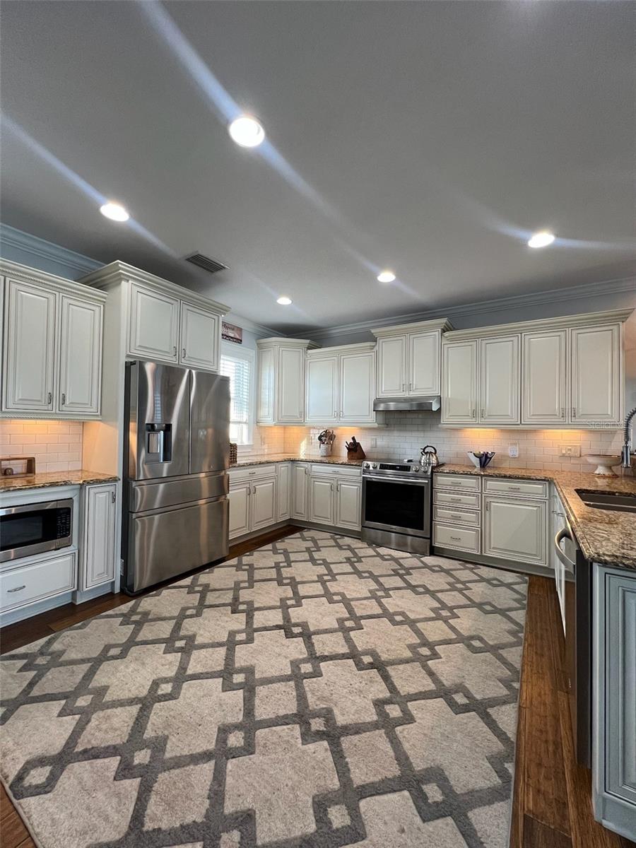Image 19 of 100 For 460 137th Avenue Circle