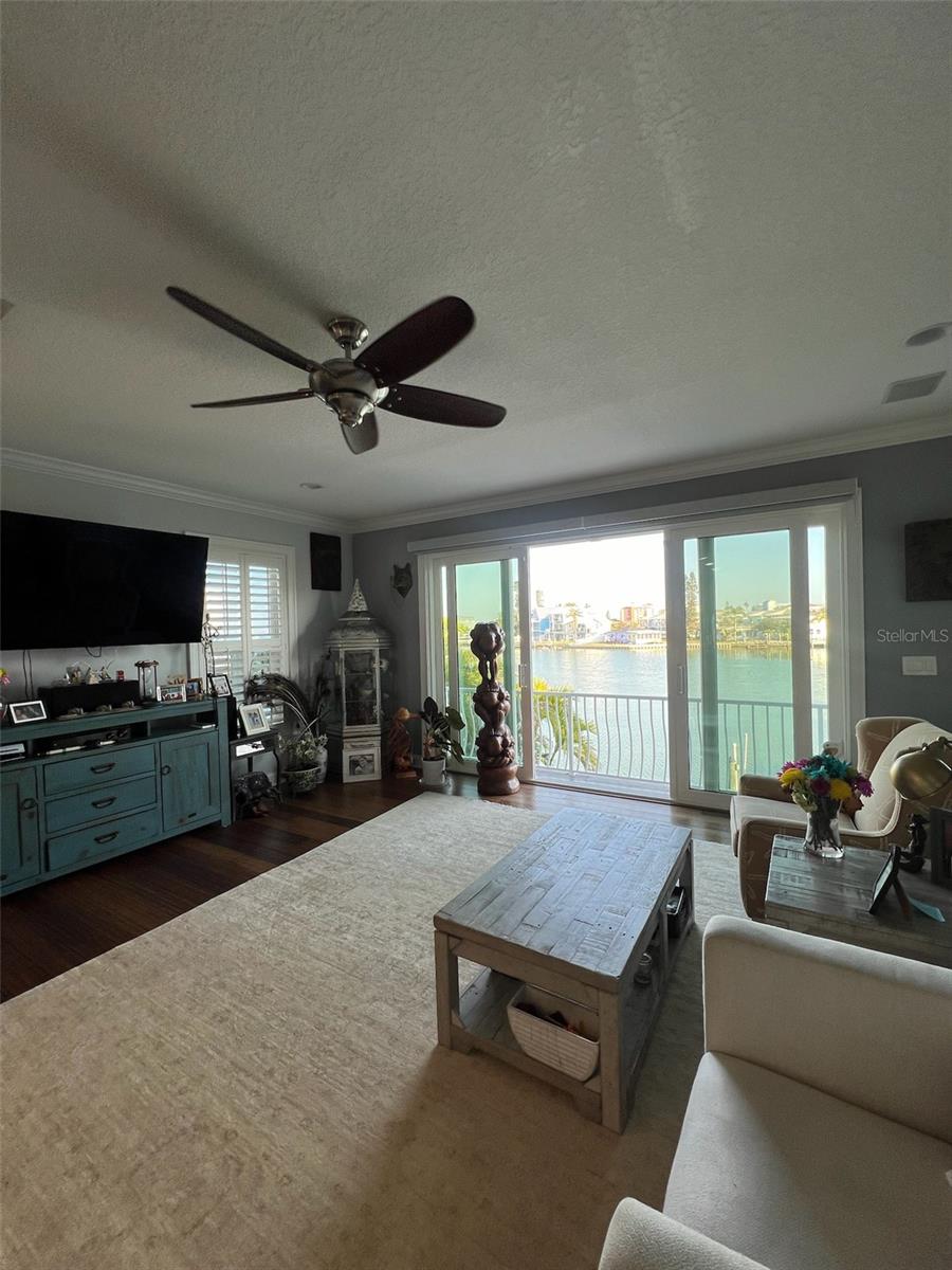 Image 22 of 100 For 460 137th Avenue Circle