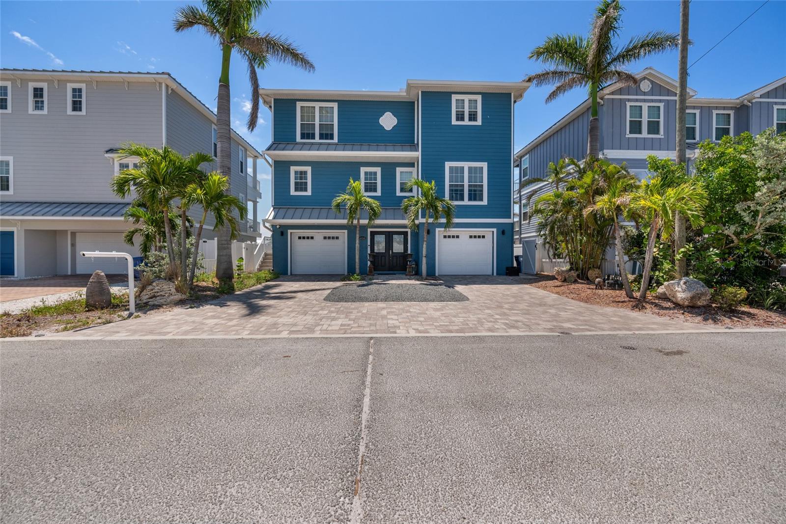 Image 3 of 100 For 460 137th Avenue Circle