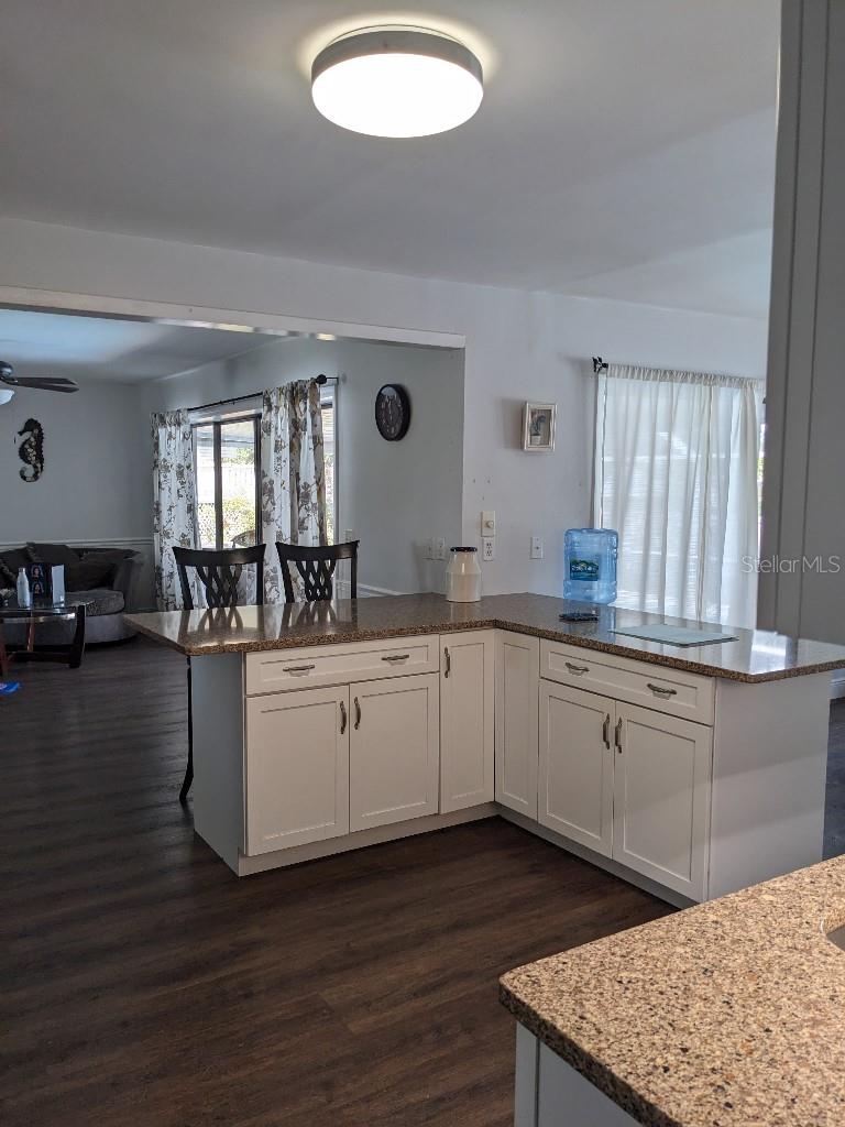 Image 18 of 44 For 8004 25th Avenue W