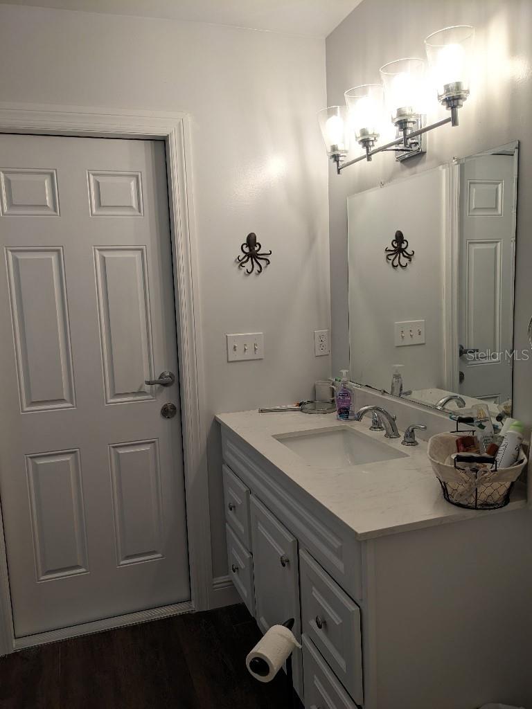 Image 26 of 44 For 8004 25th Avenue W