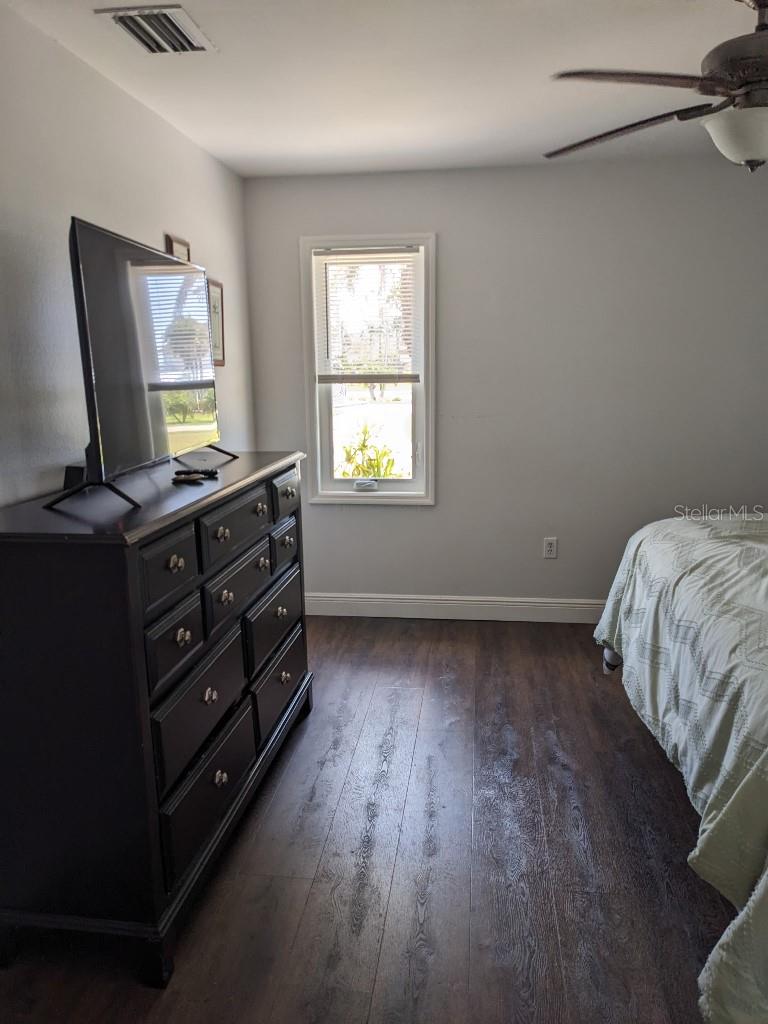 Image 33 of 44 For 8004 25th Avenue W