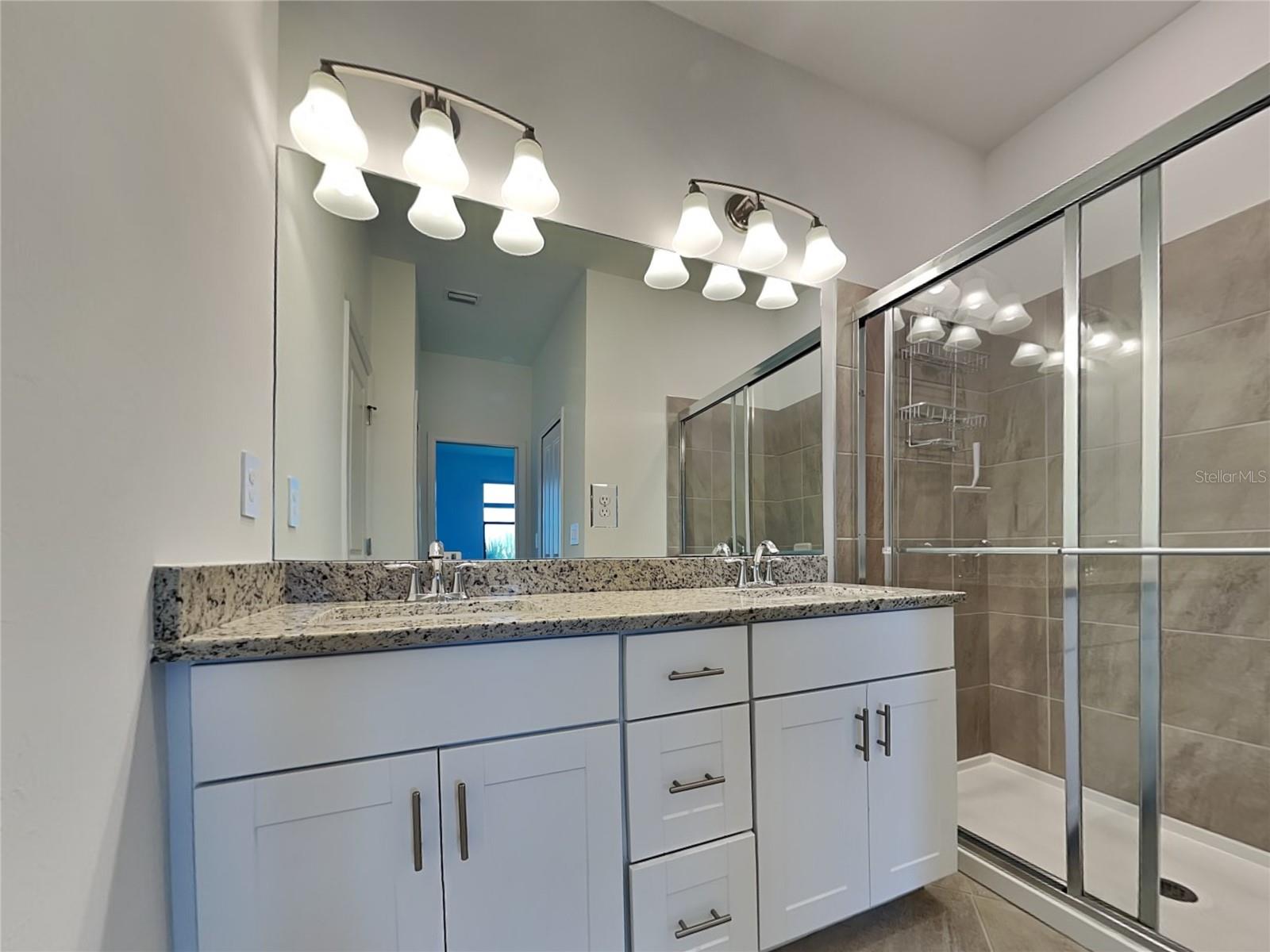 Image 11 of 19 For 14124 Pine Lodge Lane