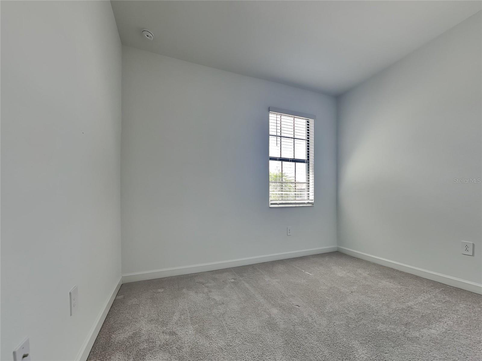 Image 14 of 19 For 14124 Pine Lodge Lane