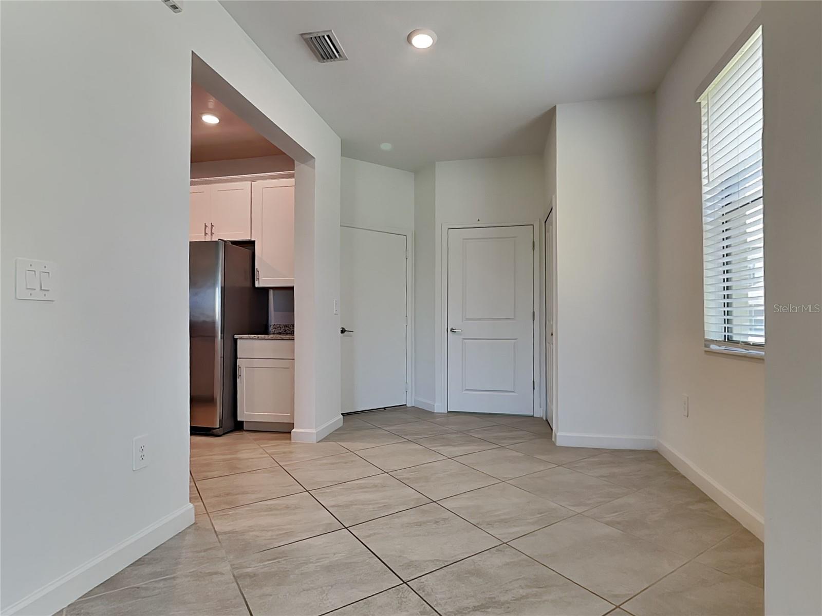 Image 4 of 19 For 14124 Pine Lodge Lane