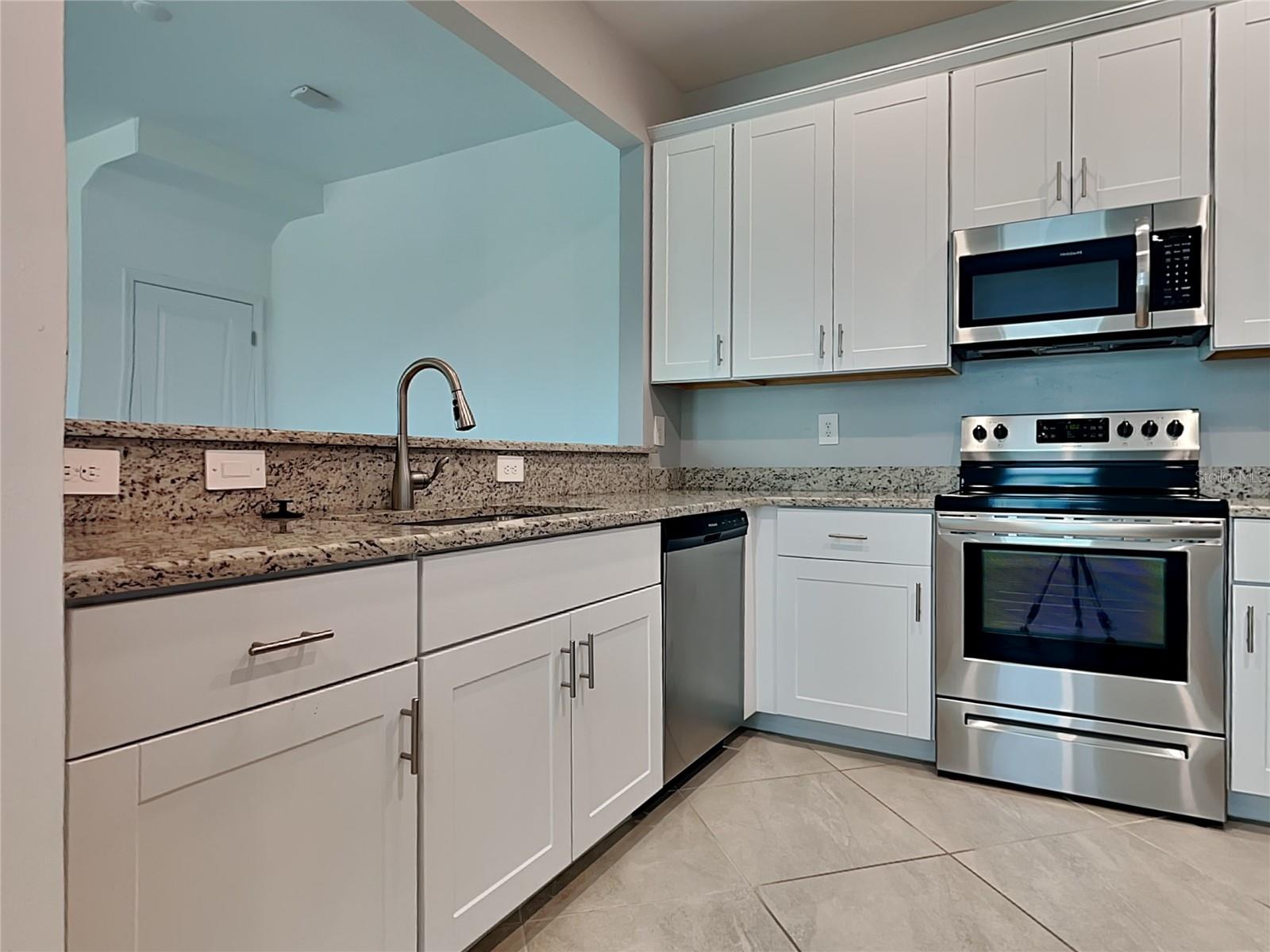 Image 7 of 19 For 14124 Pine Lodge Lane