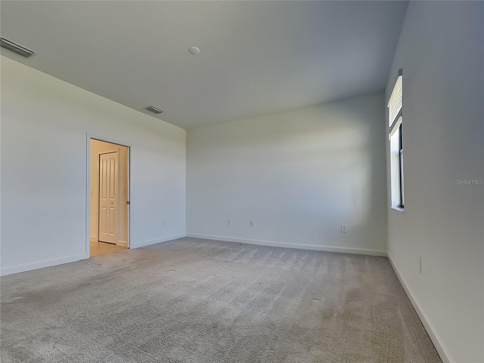 Image 9 of 19 For 14124 Pine Lodge Lane