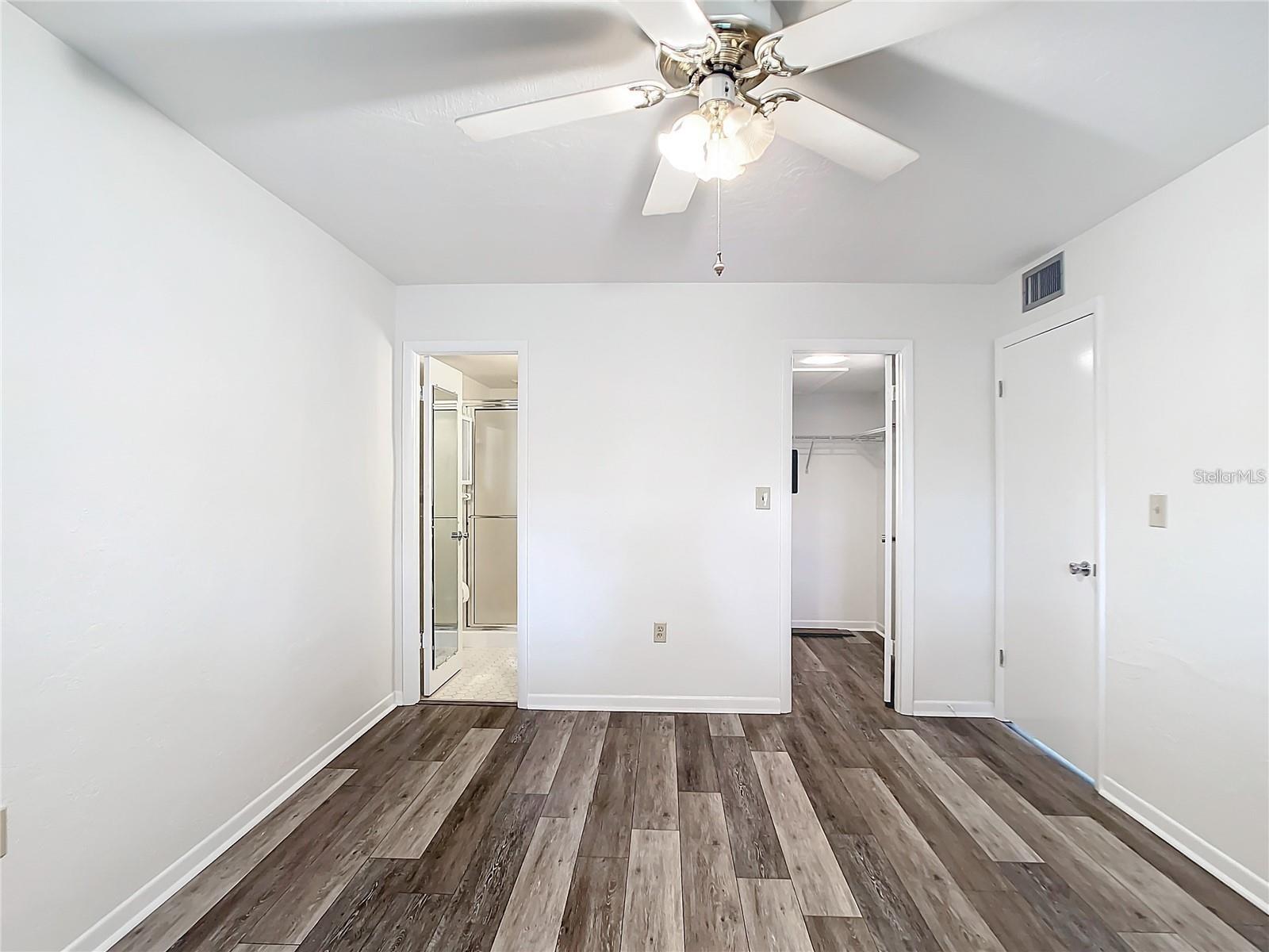 Image 18 of 36 For 8402 111th Street 206
