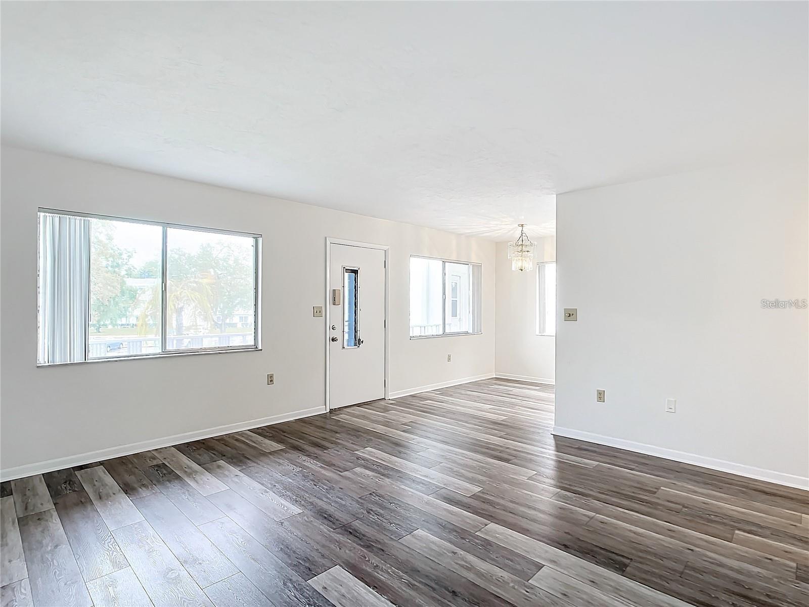 Image 9 of 36 For 8402 111th Street 206