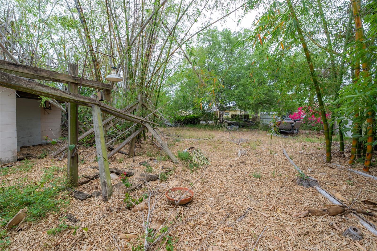 Image 3 of 9 For 3027 Helen Avenue