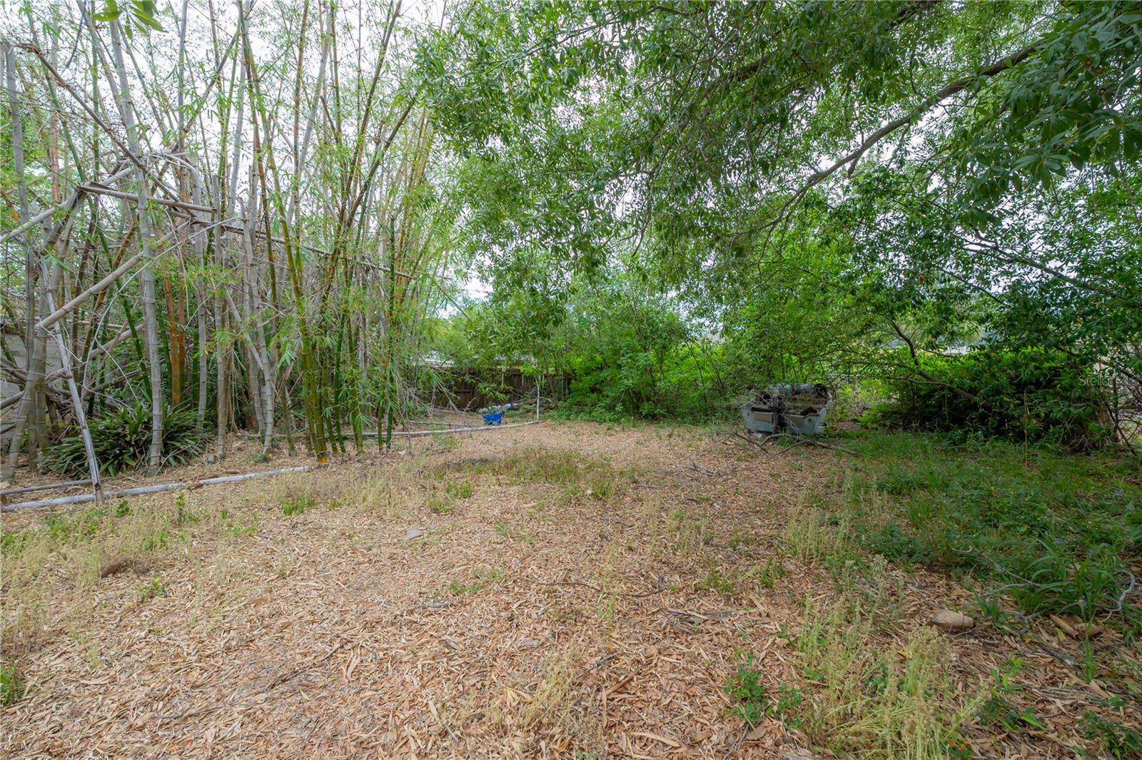 Image 4 of 9 For 3027 Helen Avenue