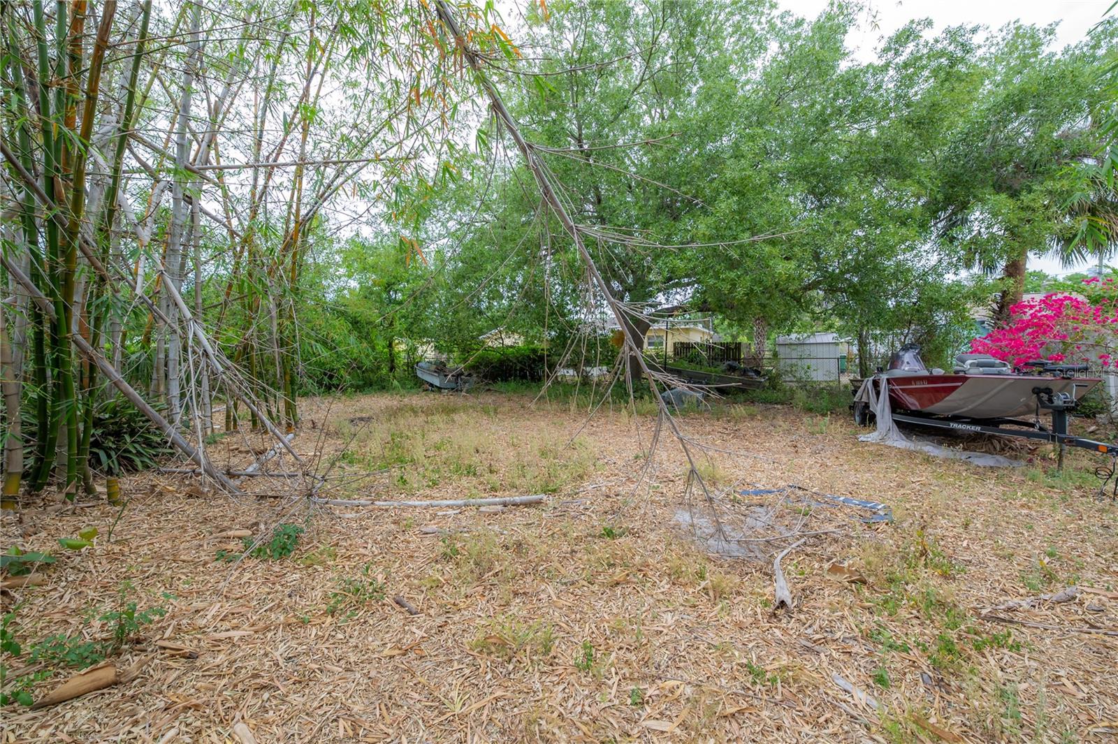 Image 6 of 9 For 3027 Helen Avenue
