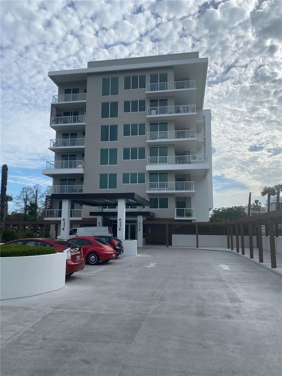 Image 4 of 29 For 920 Osceola Avenue 405