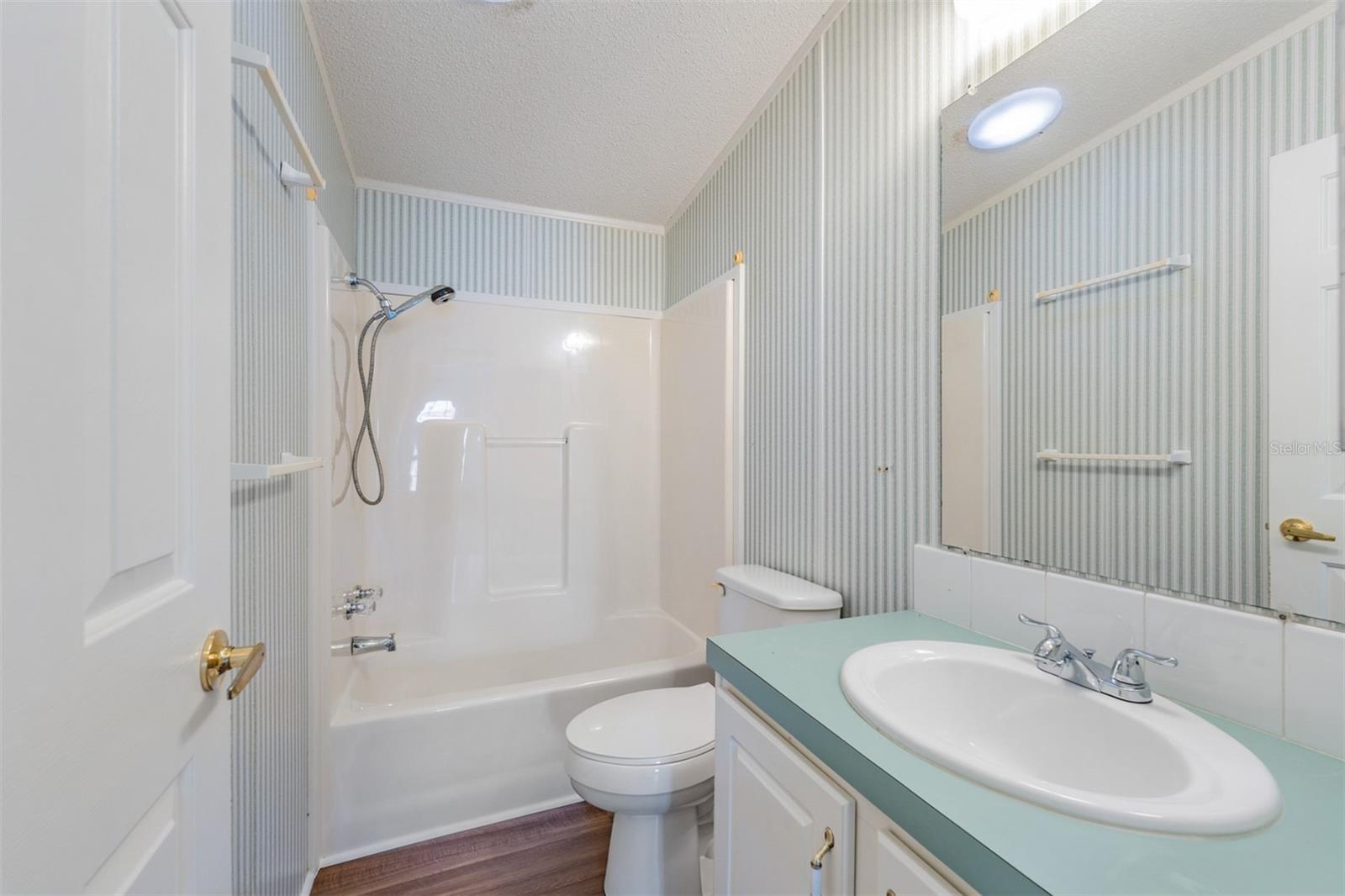 Image 23 of 44 For 37422 Neukom Avenue